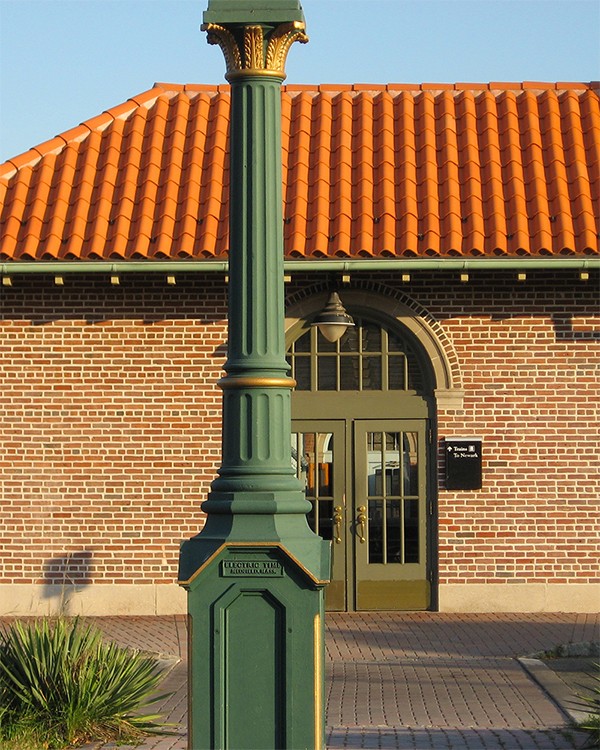 perth amboy station entryway