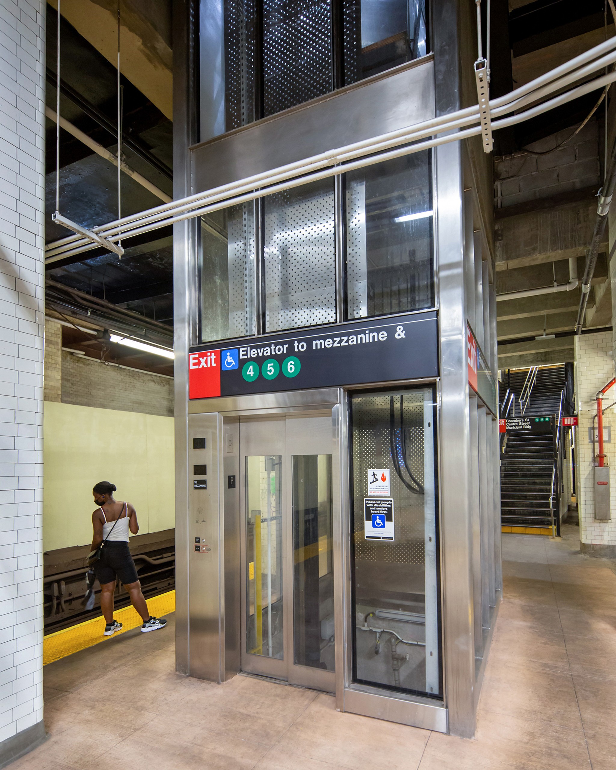 Chambers Street 5_V3 new elevator from the subway platform to mezzanine level