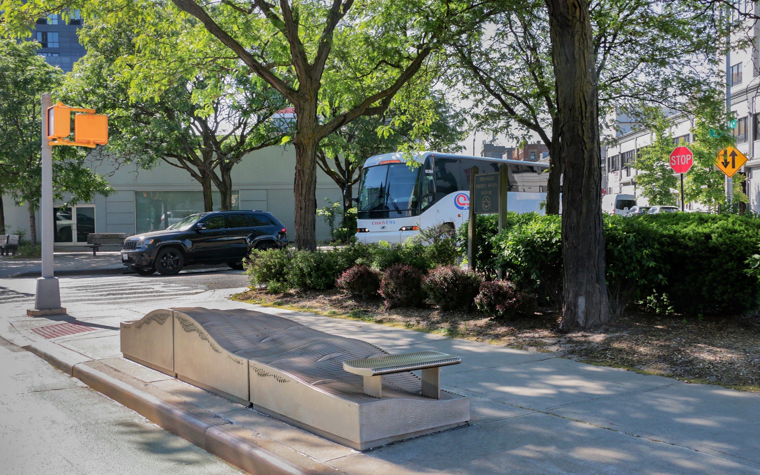 IMG_9289_V2_16x10 flood mitigation street furniture with bench