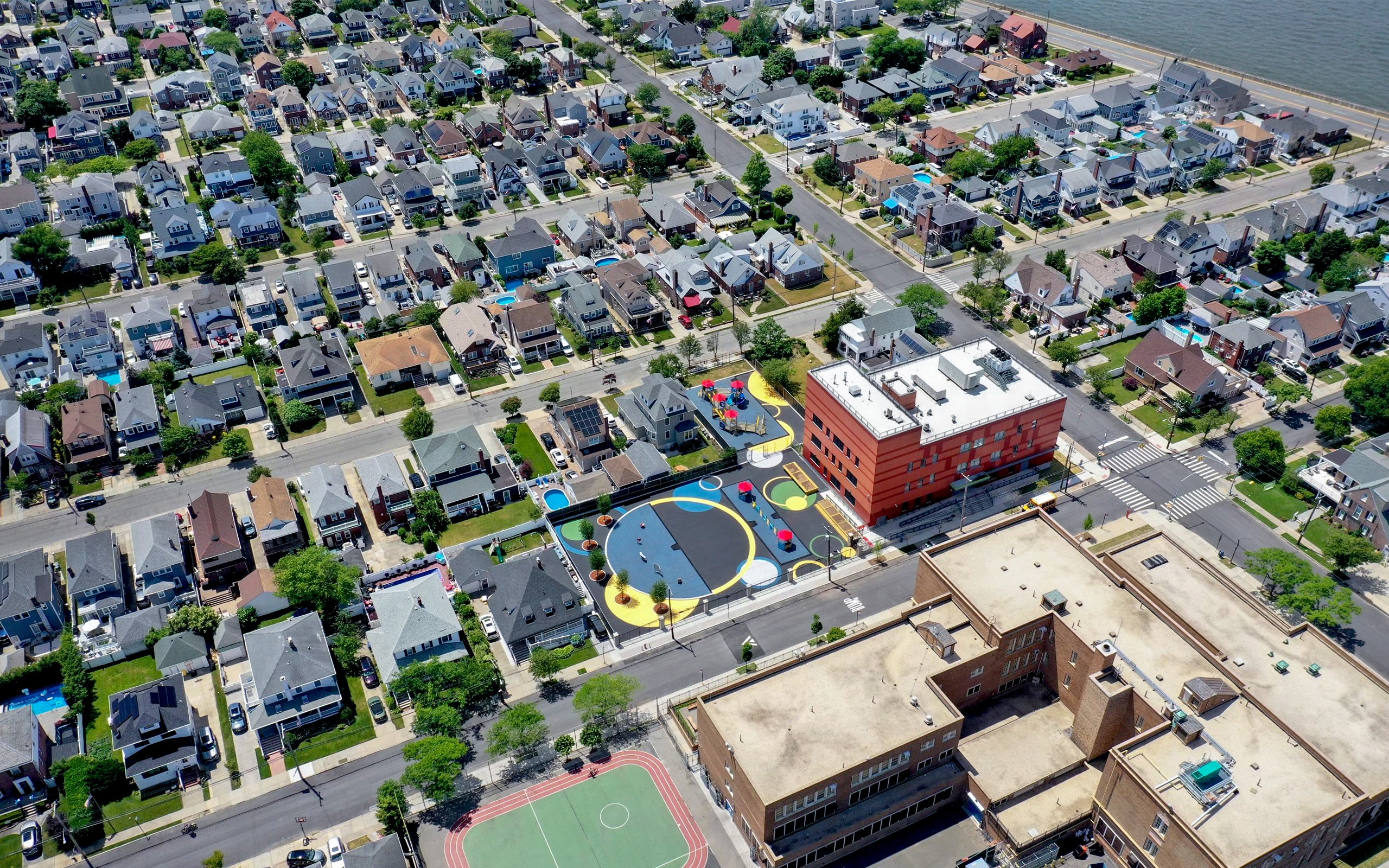 PS 256Q aerial